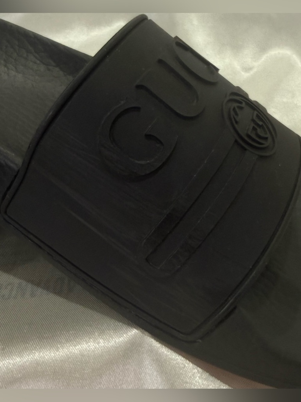 Gucci Logo Rubber Slides Sandals Size 5 Black Lounge Streetwear Edgy Comfy - Picture 10 of 15